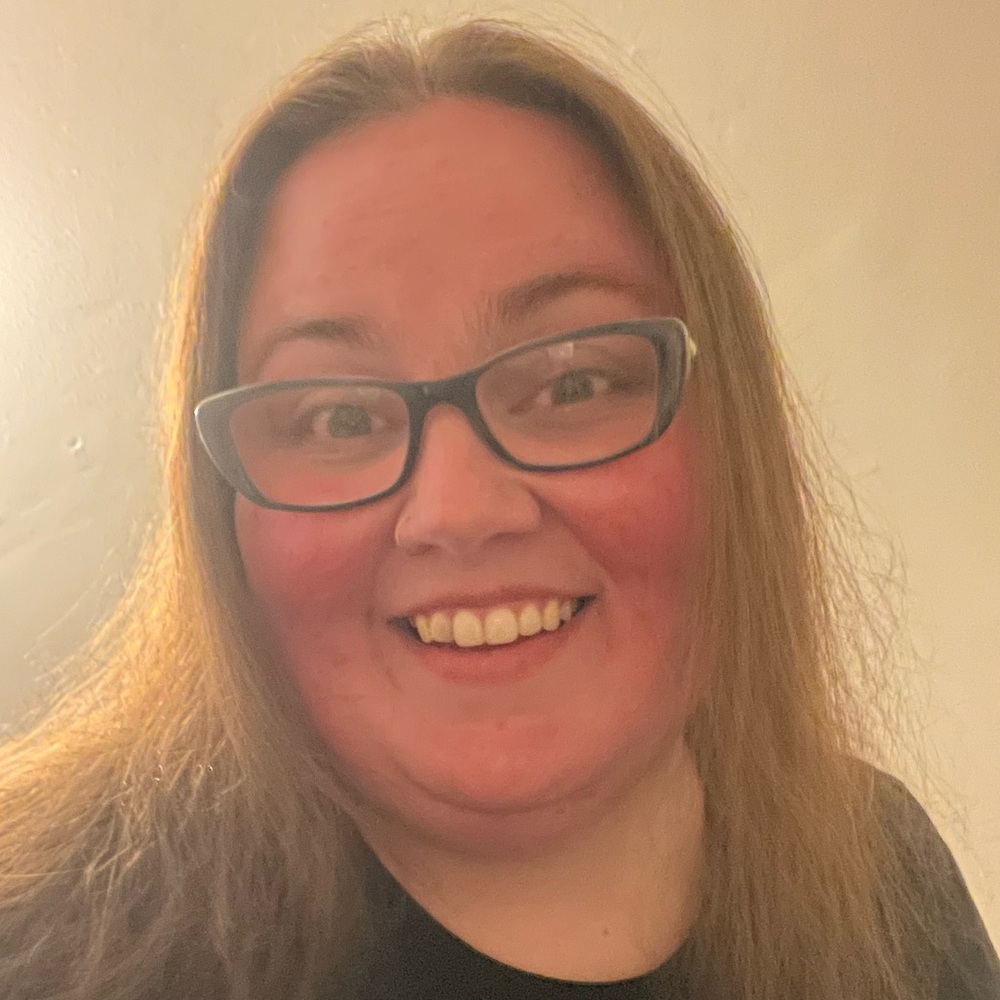 Meet your Posher, Evelyn